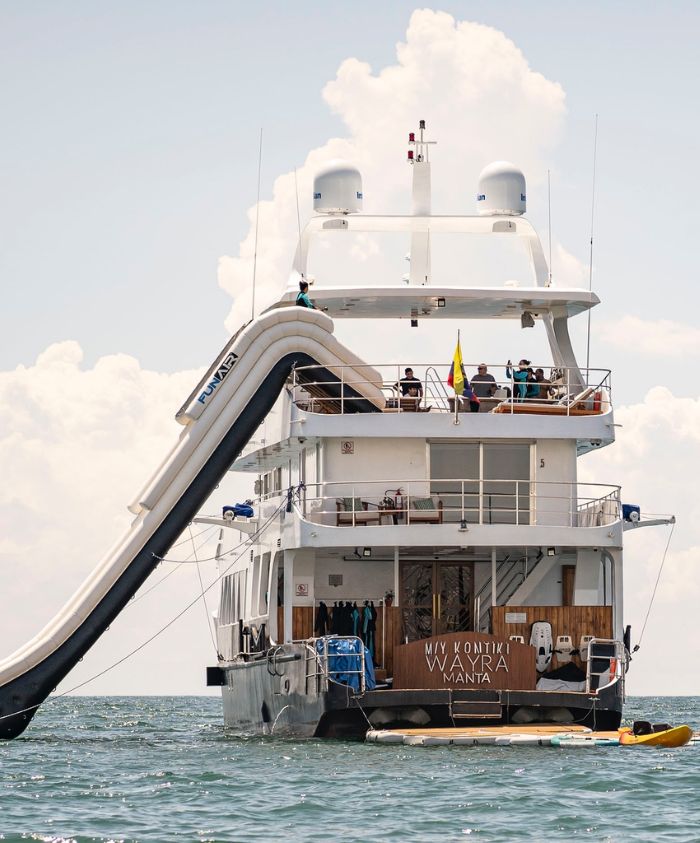 Private yacht charter experience along Costa Rica’s Pacific coast